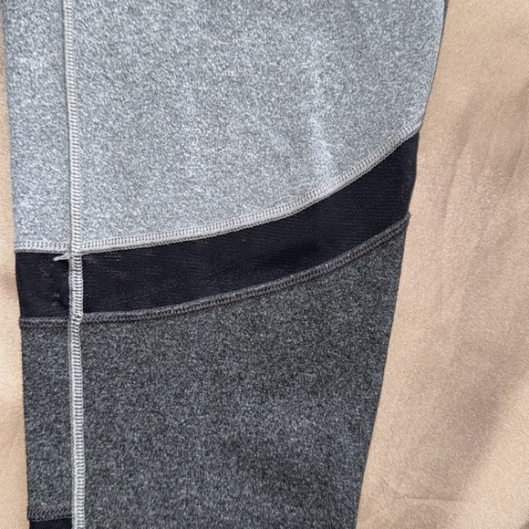 Calia by Carrie Underwood Black Gray Califlex Essential Crop Leggings Sz M - Picture 11 of 14